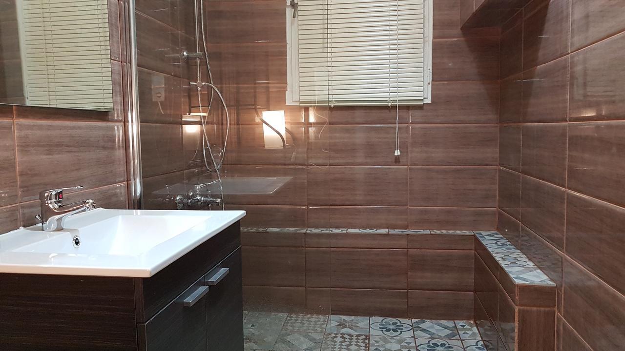 Menta Errathens Apartment - Athens Center, 5 Bd, 2 Bath Kültér fotó