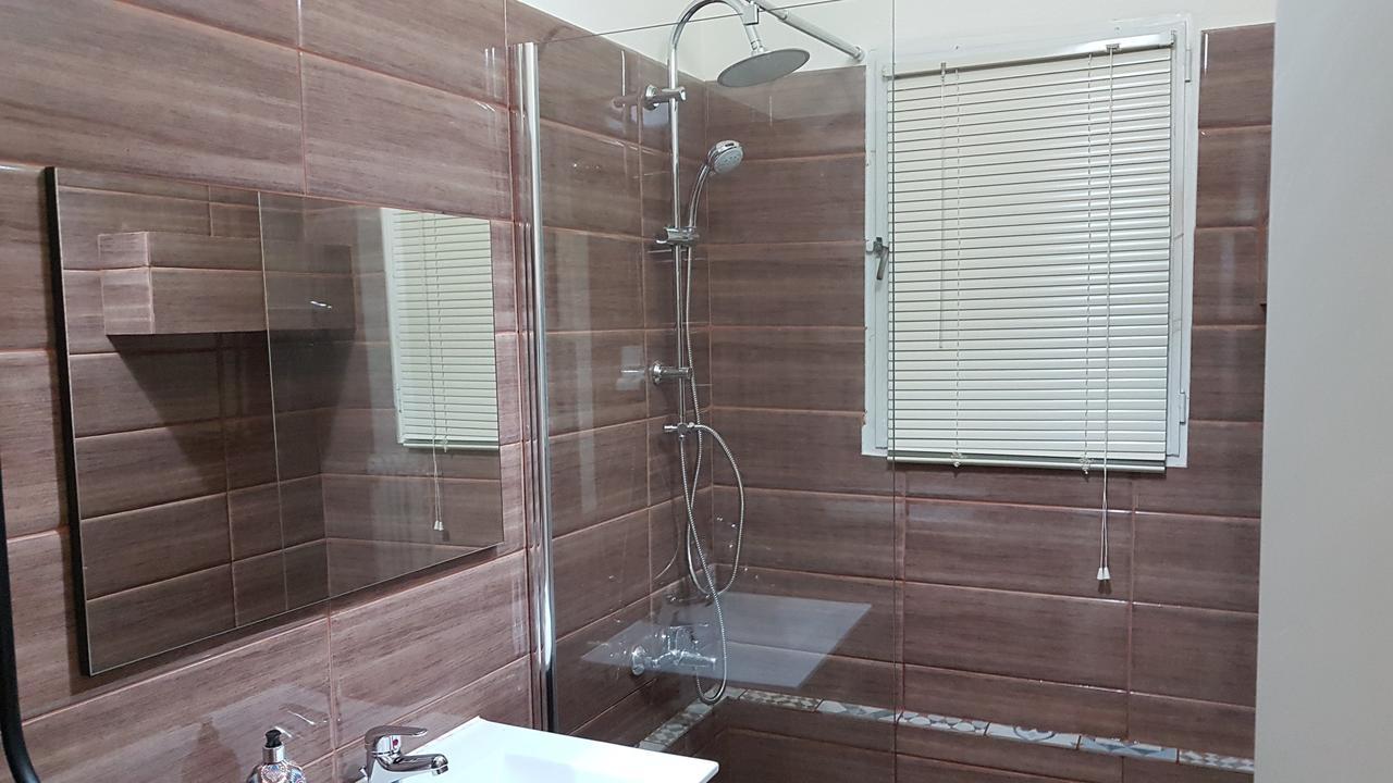 Menta Errathens Apartment - Athens Center, 5 Bd, 2 Bath Kültér fotó